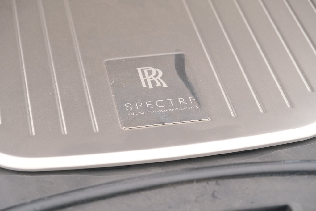 Used 2024 Rolls-Royce Spectre w/ Spectre Launch Package AWD/4WD image 44