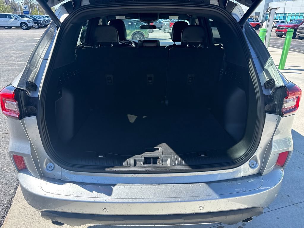 Used 2023 Ford Escape ST-Line w/ Tech Pack #1 image 12