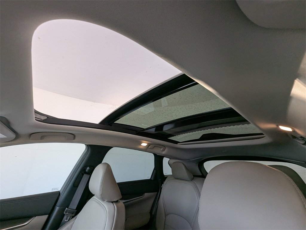 New 2025 INFINITI QX50 Luxe image 11