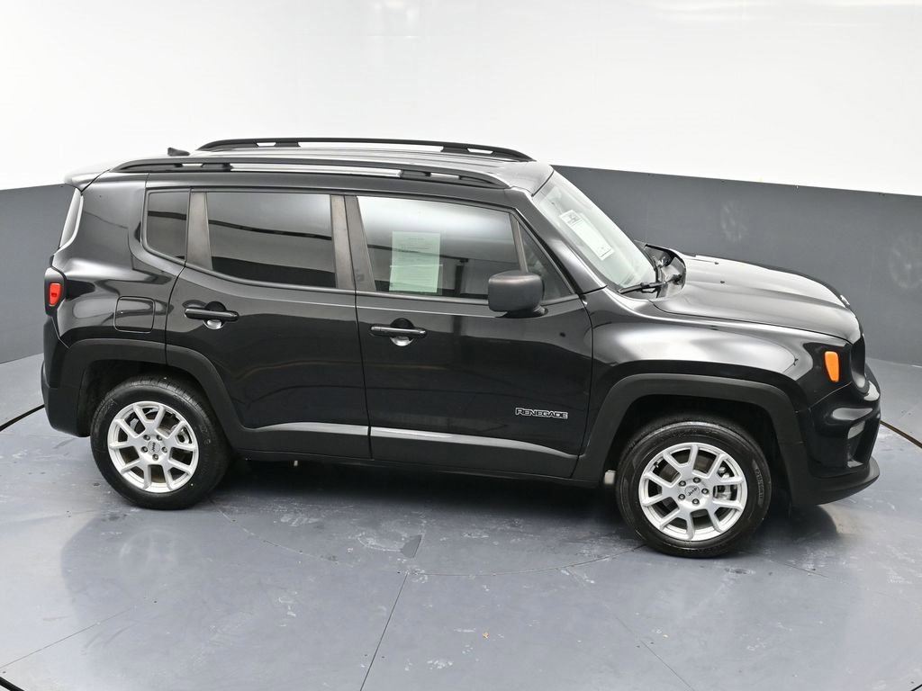 Used 2022 Jeep Renegade Latitude image 44