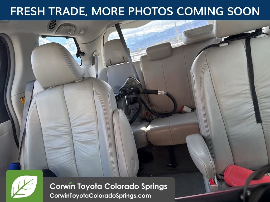 Used 2011 Toyota Sienna XLE AWD/4WD image 8