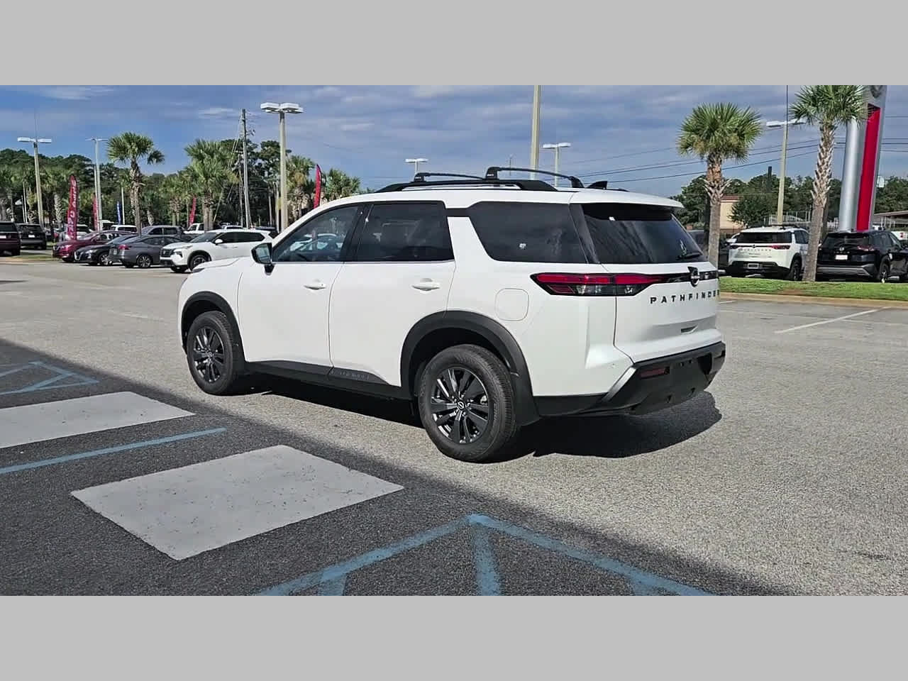 New 2026 Nissan Pathfinder SV w/ Cargo Package FWD image 28
