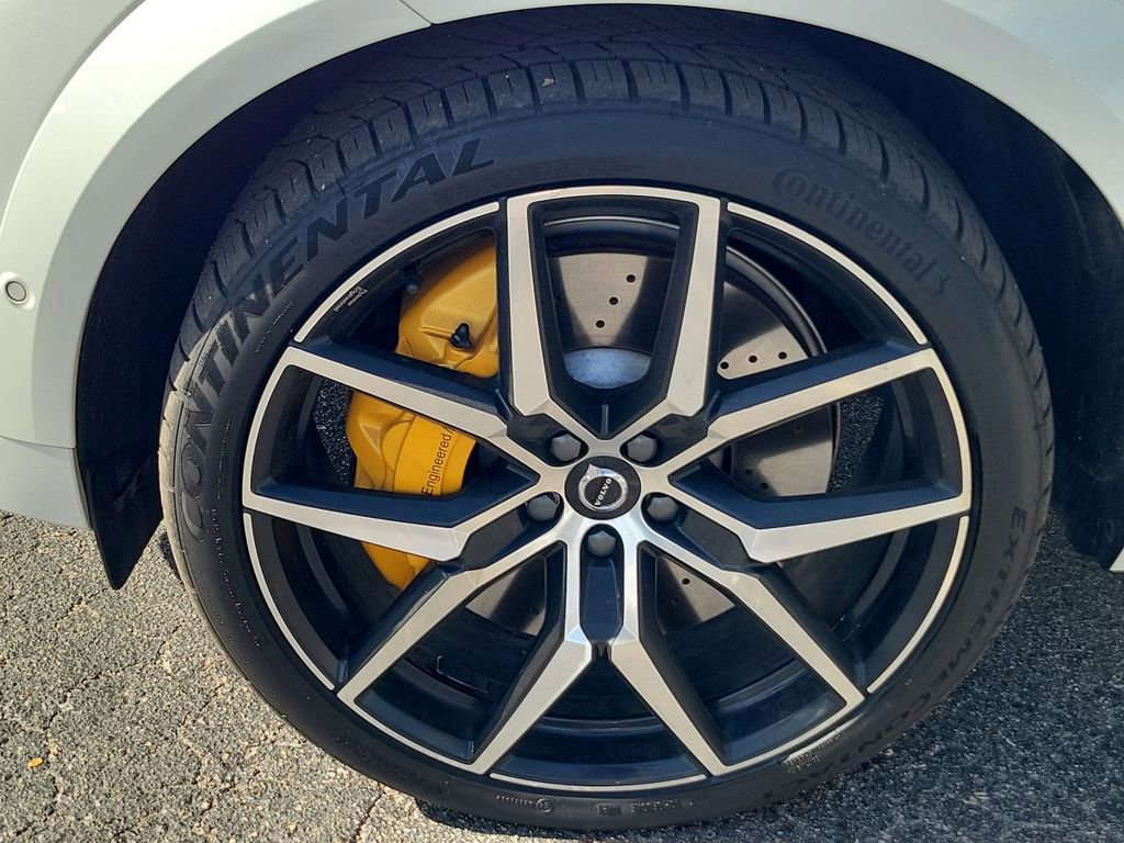 Used 2024 Volvo XC60 T8 Polestar w/ Protection Package Premier image 11