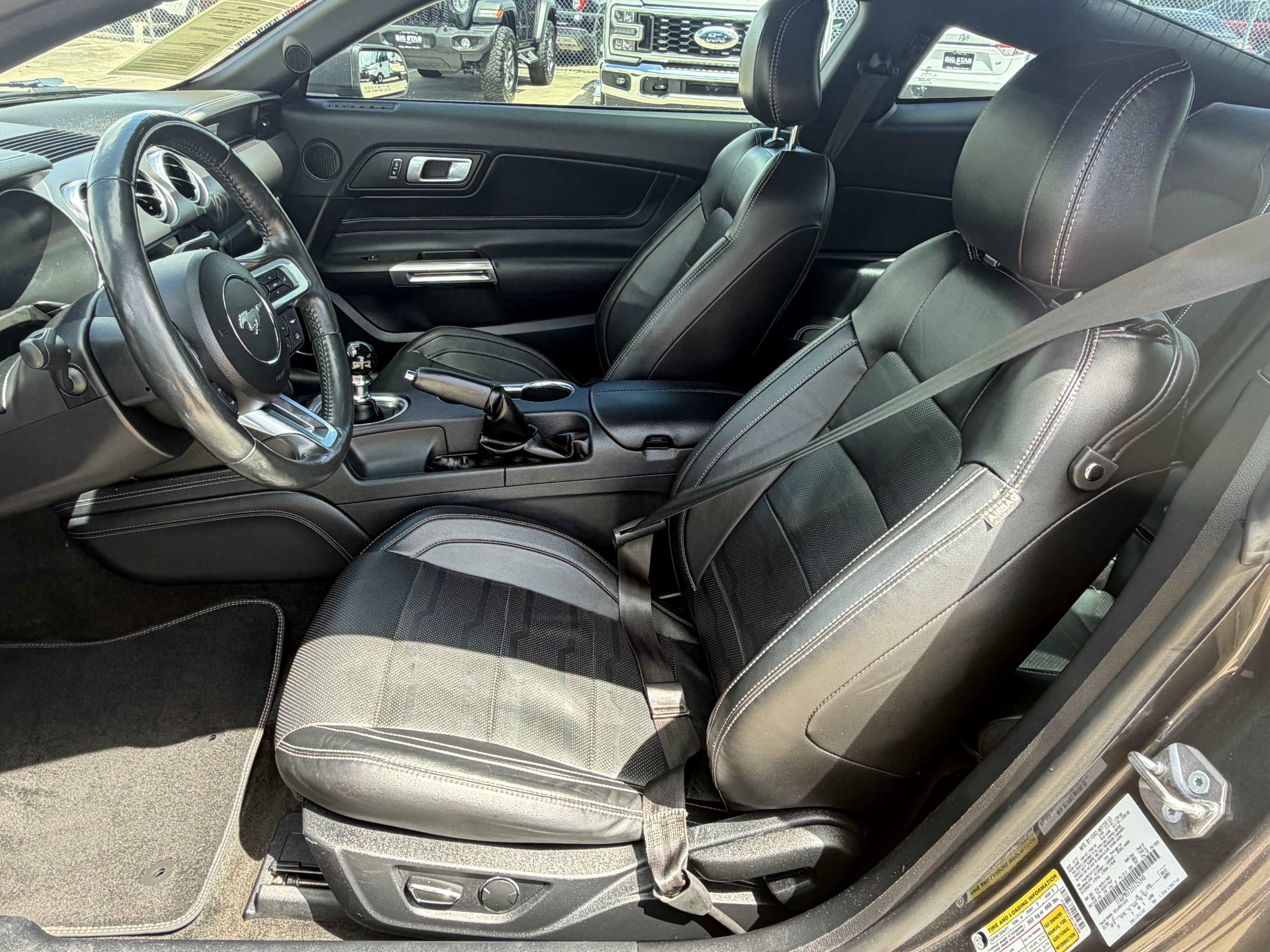 Used 2018 Ford Mustang GT Premium w/ Equipment Group 401A RWD image 15