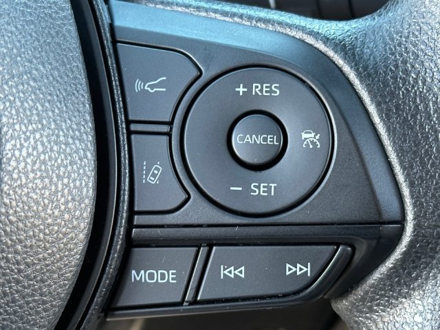 Certified 2025 Toyota RAV4 XLE AWD/4WD image 14