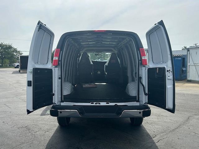 New 2025 Chevrolet Express 3500 Extended w/ Driver Convenience Package image 21