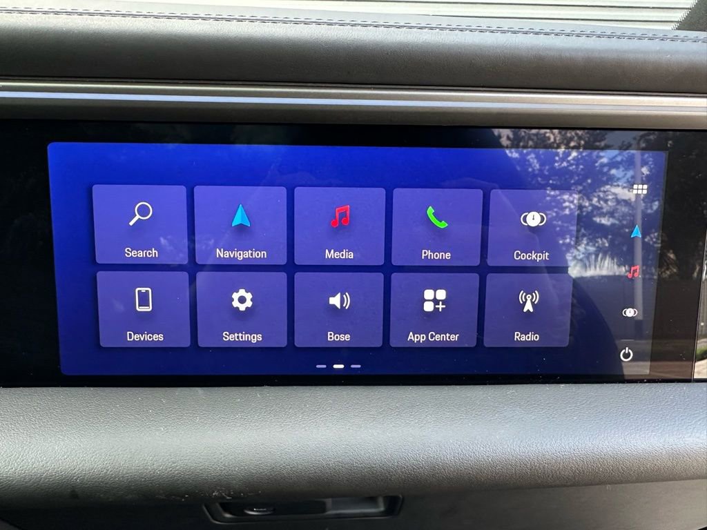 Certified 2025 Porsche Macan 4 Electric image 40