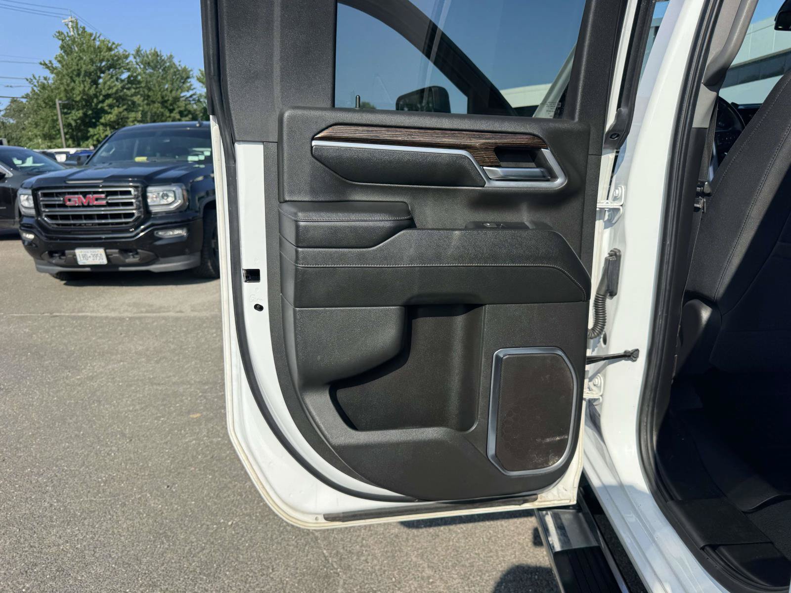 Used 2024 GMC Sierra 3500 SLE w/ SLE Value Package AWD/4WD image 22