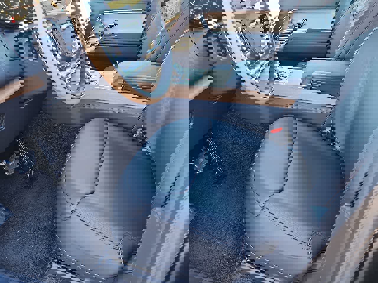 New 2026 Land Rover Range Rover SV image 15