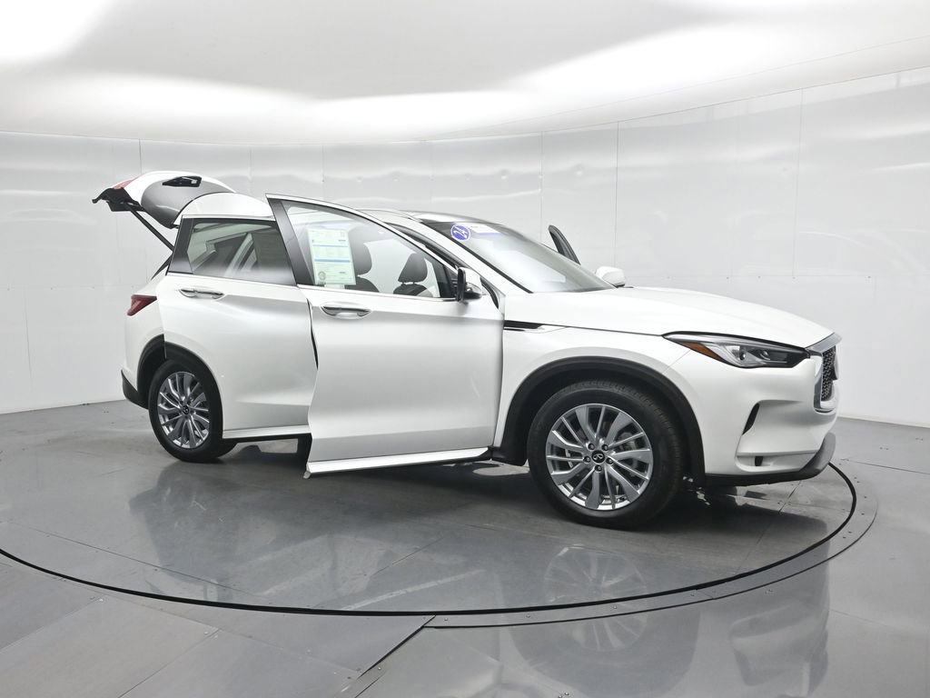 Used 2024 INFINITI QX50 Luxe image 36