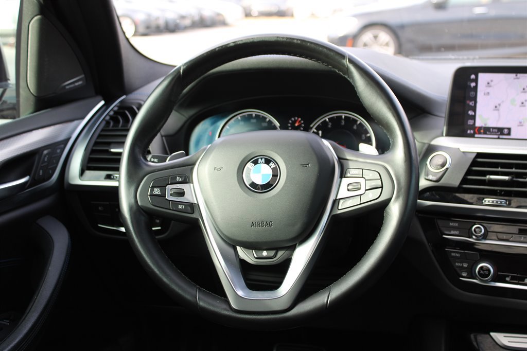 Used 2018 BMW X3 M40i image 22