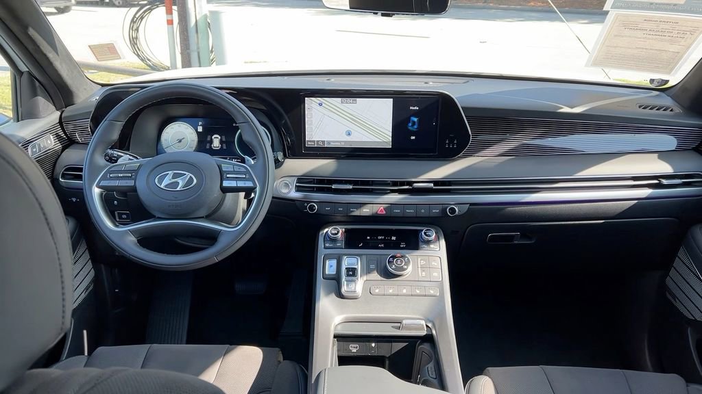 Used 2025 Hyundai Palisade Calligraphy image 20