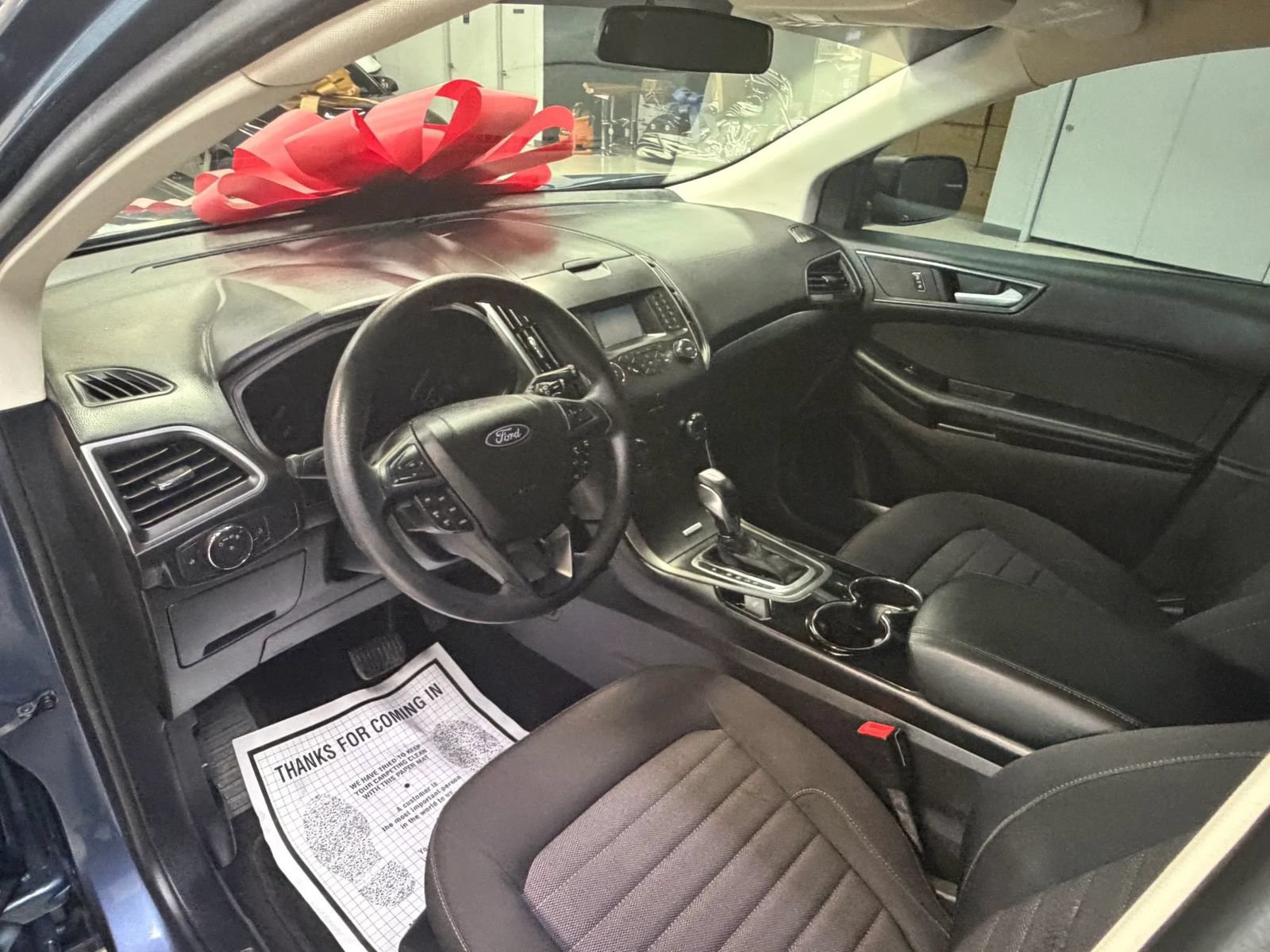 Used 2018 Ford Edge SE FWD image 34