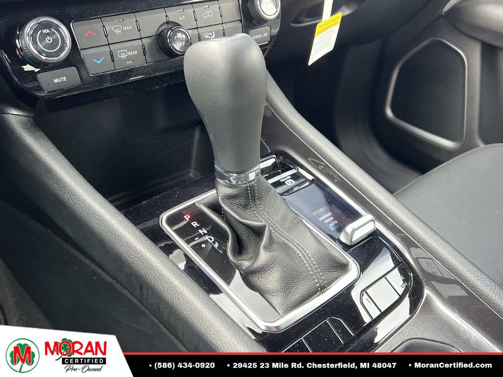 Used 2024 Jeep Compass Latitude AWD/4WD image 26