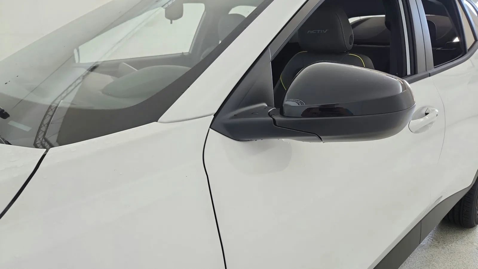 Used 2025 Chevrolet Trax ACTIV w/ Driver Confidence Package image 39