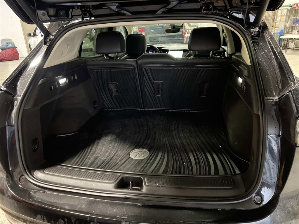 Certified 2023 Buick Envision Avenir image 11