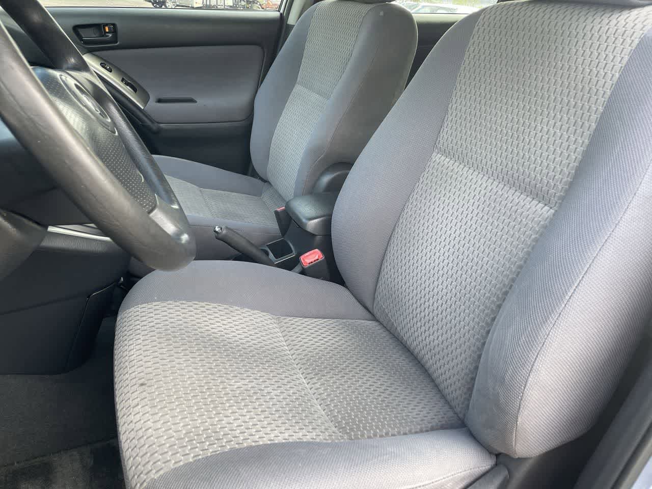 Used 2006 Toyota Matrix AWD image 12