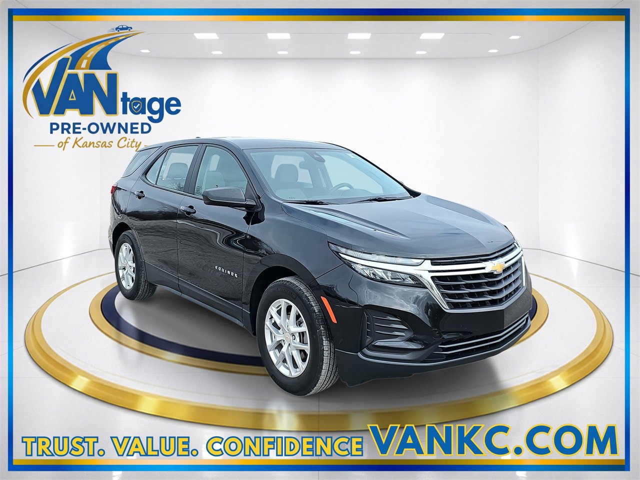 Used 2024 Chevrolet Equinox LS image 3