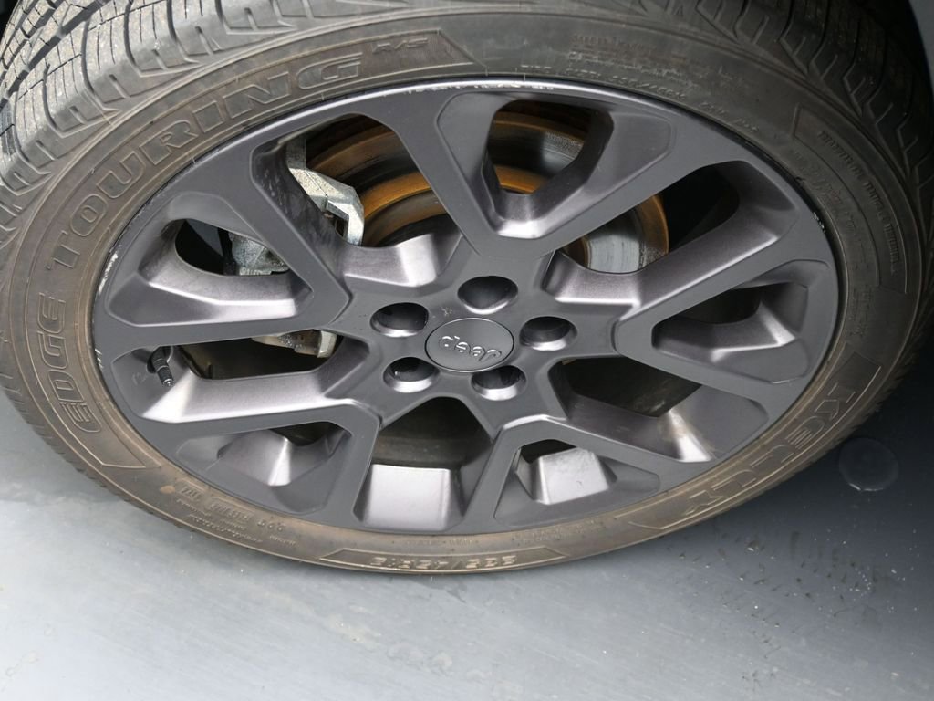 Certified 2023 Jeep Renegade Limited w/ Sun/Sound Group image 20