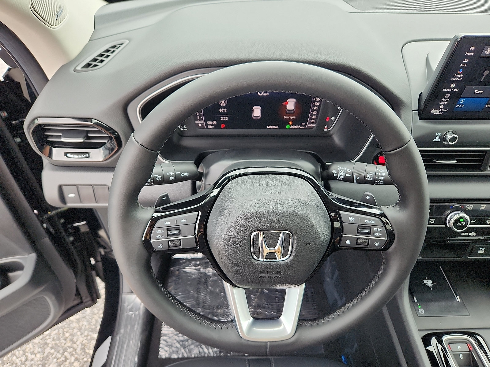 New 2026 Honda Pilot Touring image 15