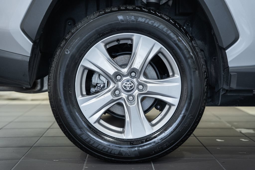 Certified 2025 Toyota RAV4 XLE AWD/4WD image 15