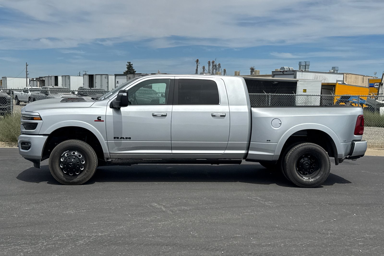 New 2026 RAM 3500 Limited AWD/4WD image 6
