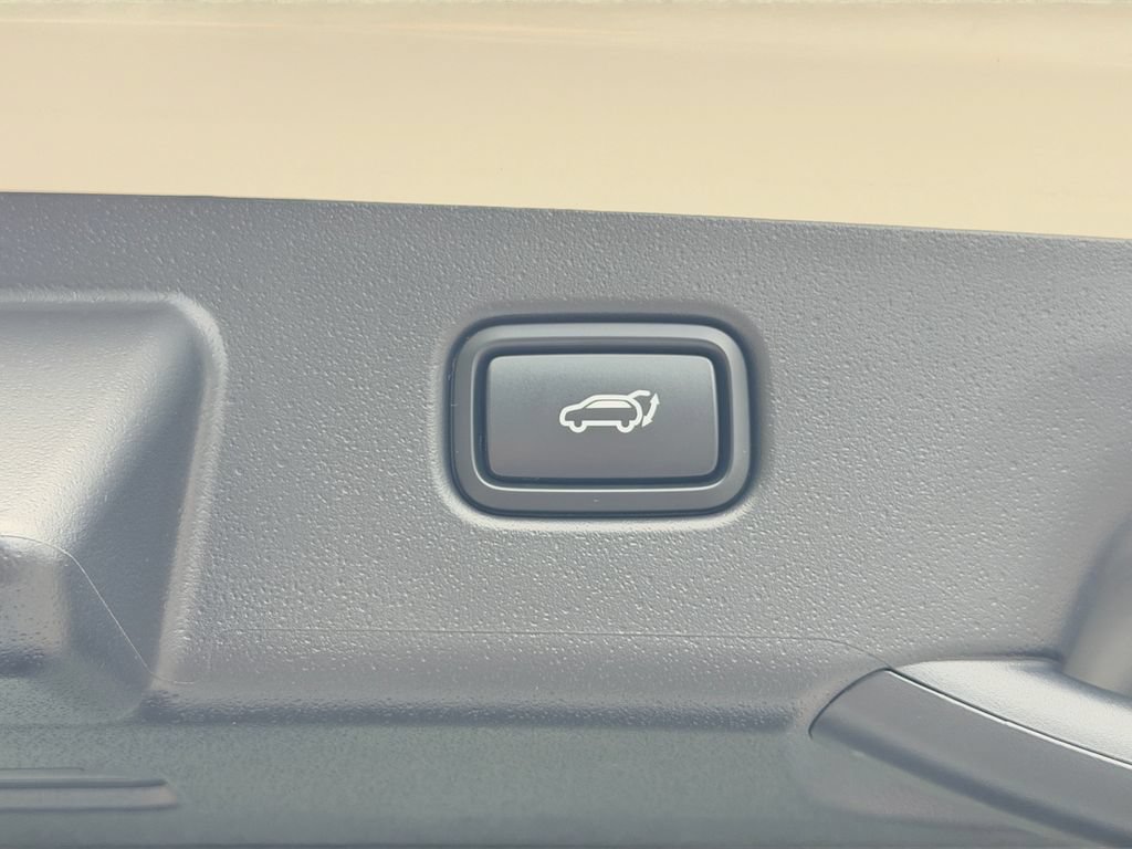 Certified 2025 Kia Niro Wind FWD image 11