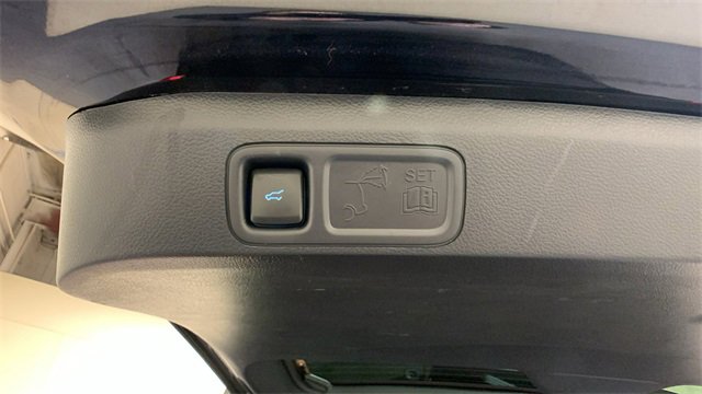 Used 2023 Ford Expedition XLT image 21