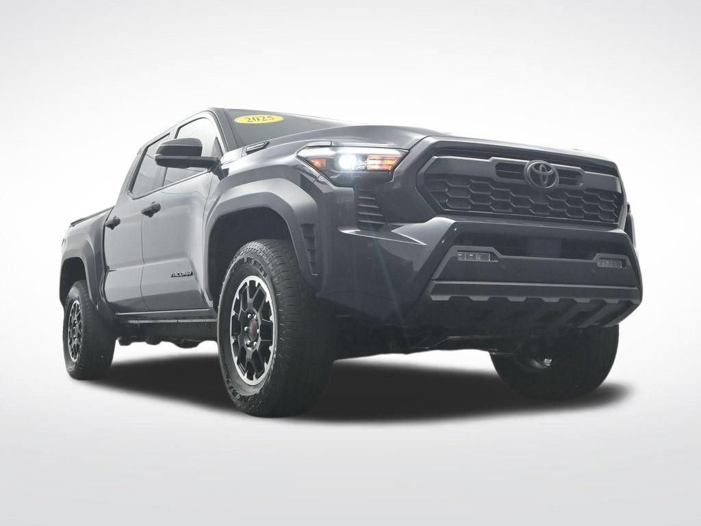 Used 2025 Toyota Tacoma TRD Off-Road w/ TRD Off Road Upgrade Package AWD/4WD image 42