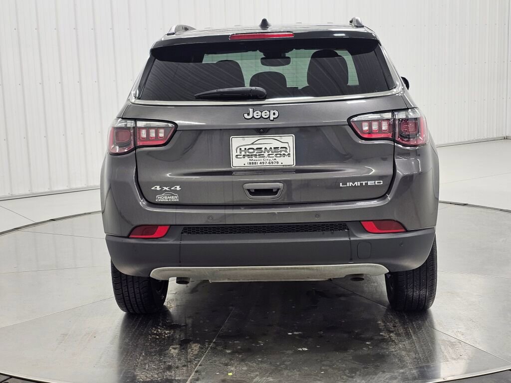 Used 2024 Jeep Compass Limited image 4