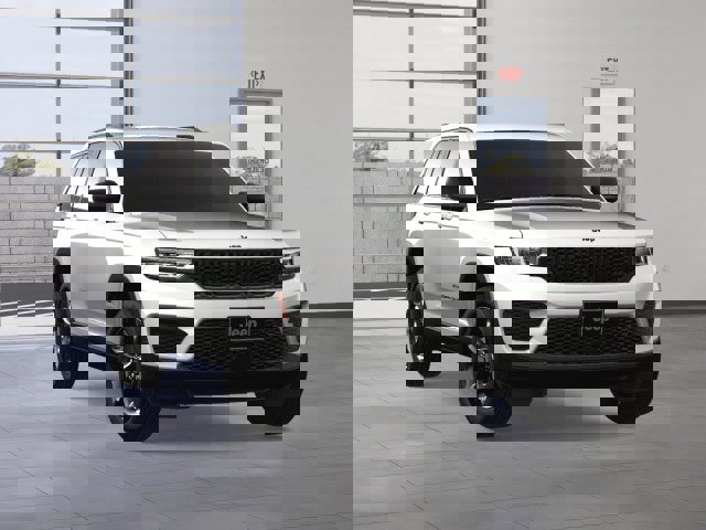 New 2025 Jeep Grand Cherokee Altitude image 23