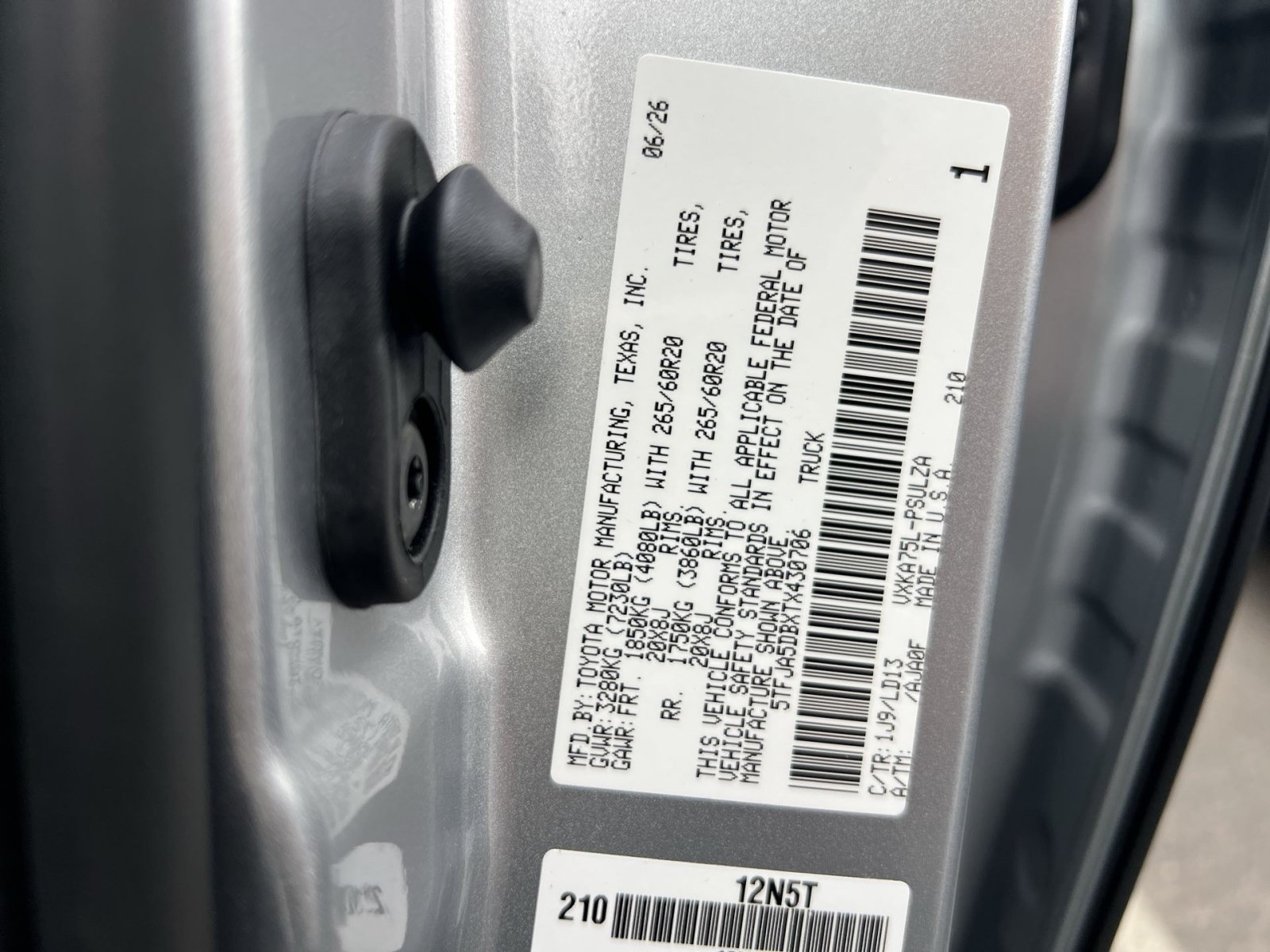 New 2026 Toyota Tundra Limited AWD/4WD image 21