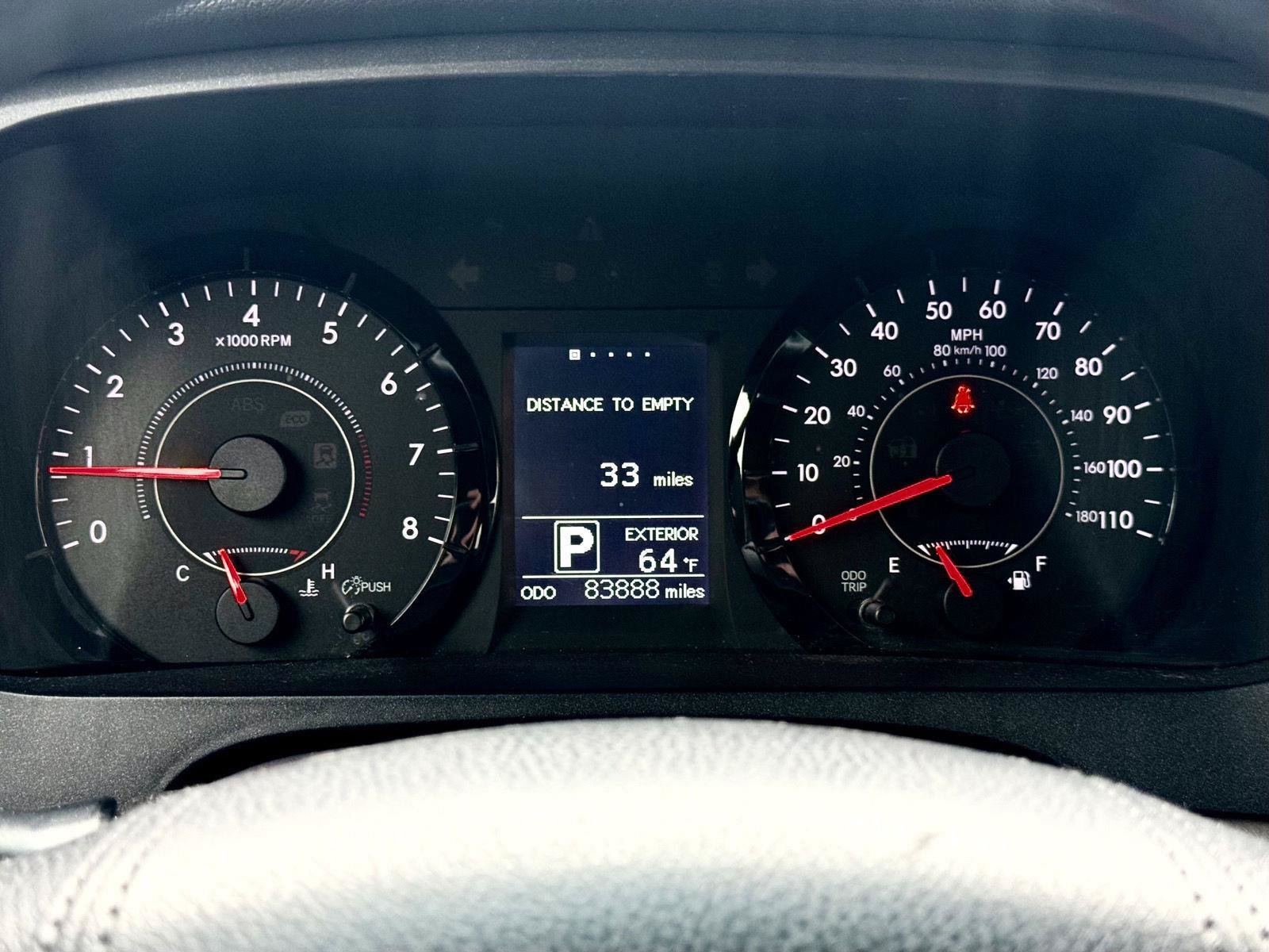 Used 2015 Toyota Sienna LE FWD image 25
