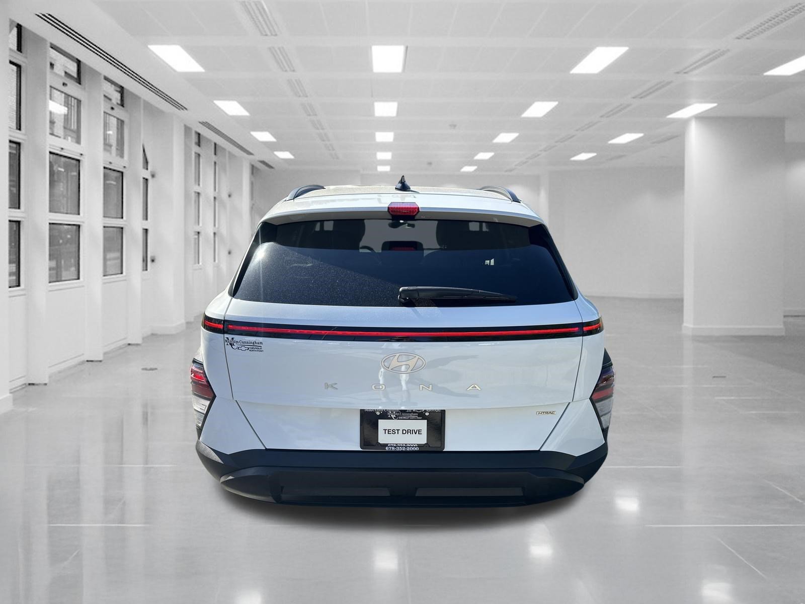 Used 2025 Hyundai Kona SEL AWD/4WD image 6