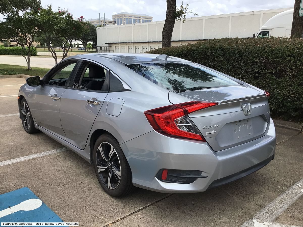 Used 2018 Honda Civic Touring image 6