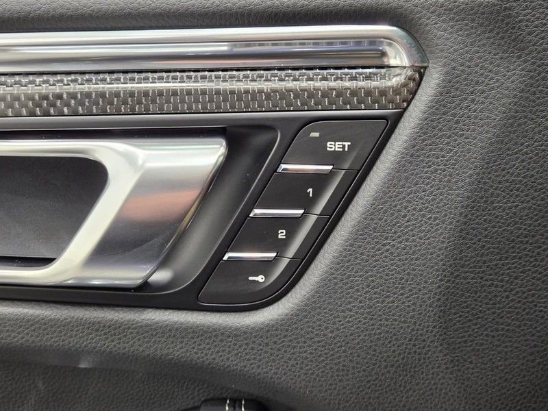 Certified 2026 Porsche Macan GTS image 19