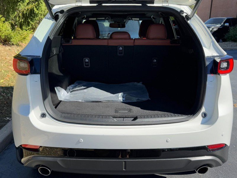 Used 2025 MAZDA CX-5 Carbon Edition image 9