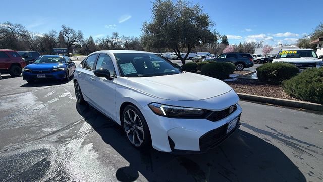 Used 2025 Honda Civic Sport image 2