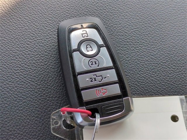 Used 2024 Ford F250 Lariat w/ Chrome Package image 29