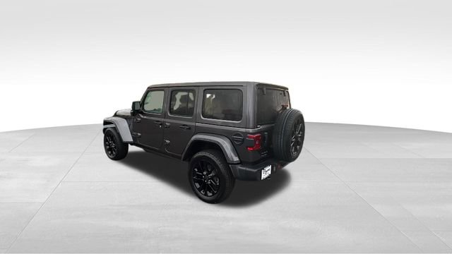 Used 2025 Jeep Wrangler Unlimited Sahara w/ Safety Group image 6