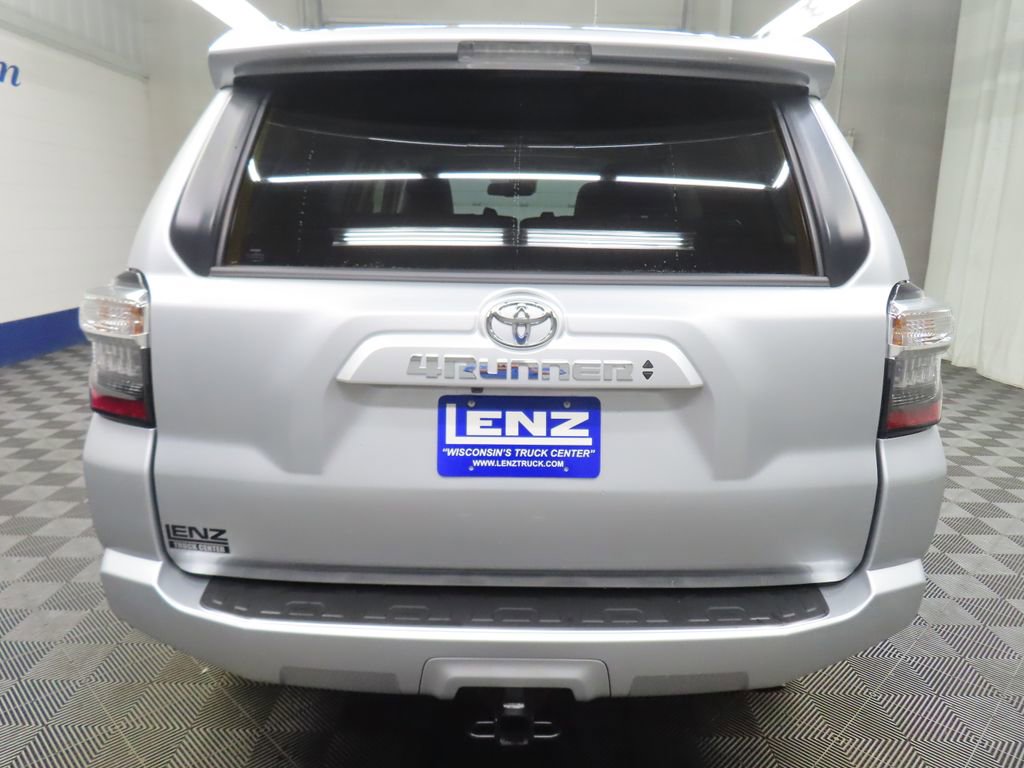 Used 2024 Toyota 4Runner SR5 Premium w/ Moonroof Package AWD/4WD image 32