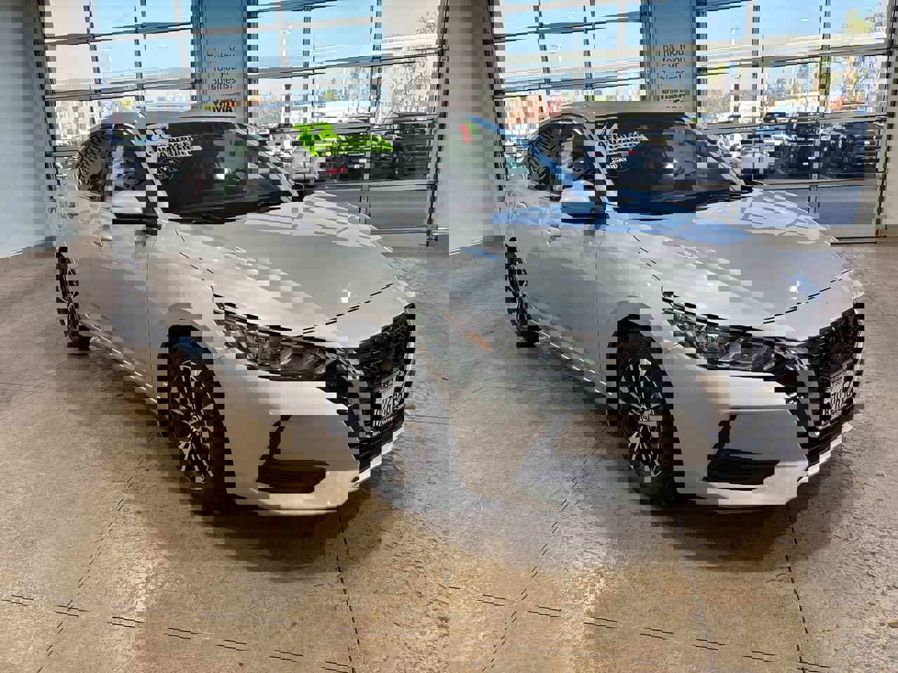 Used 2022 Nissan Sentra SV image 4