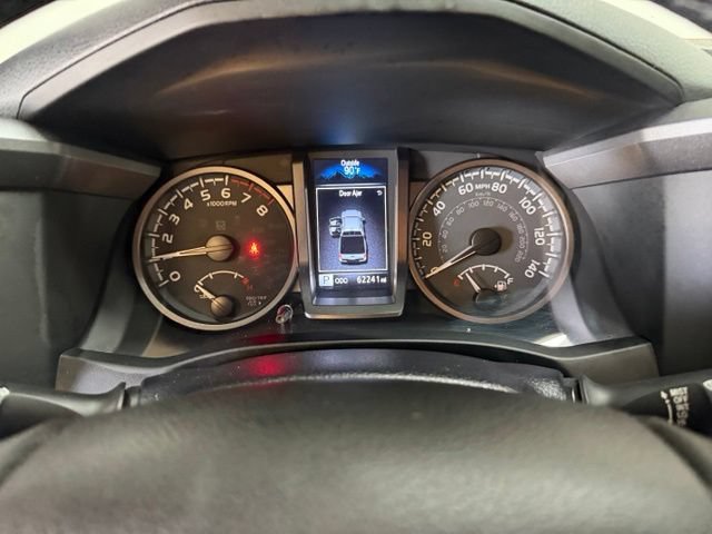 Used 2022 Toyota Tacoma TRD Sport AWD/4WD image 29