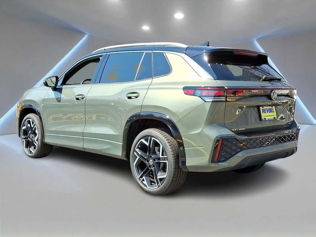 New 2026 Volkswagen Tiguan SEL R-Line image 4