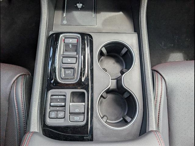 Used 2025 Honda Pilot Black Edition image 13