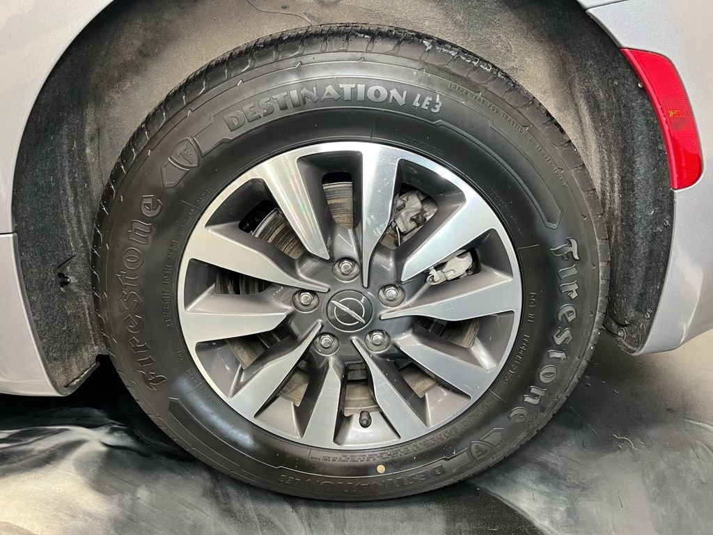 Used 2021 Chrysler Pacifica Touring-L image 24