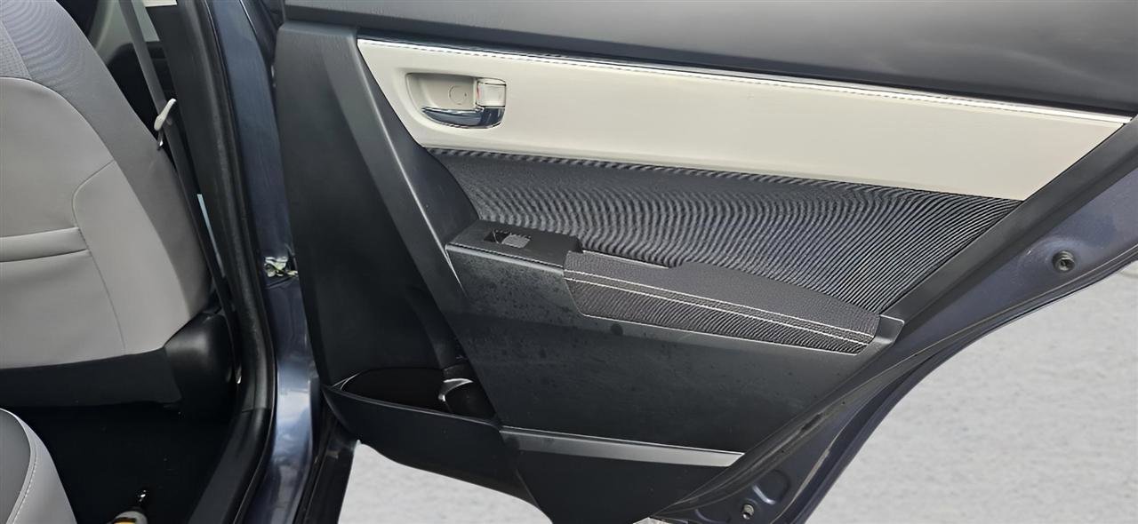 Used 2019 Toyota Corolla LE FWD image 23