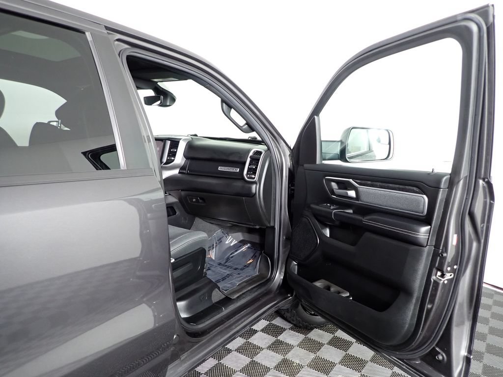 Used 2020 RAM 1500 Big Horn AWD/4WD image 36