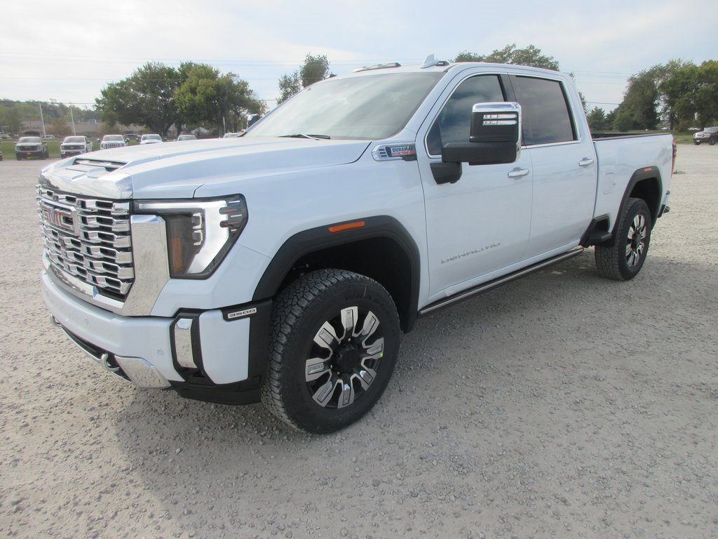 New 2026 GMC Sierra 3500 Denali w/ Denali Reserve Package image 10