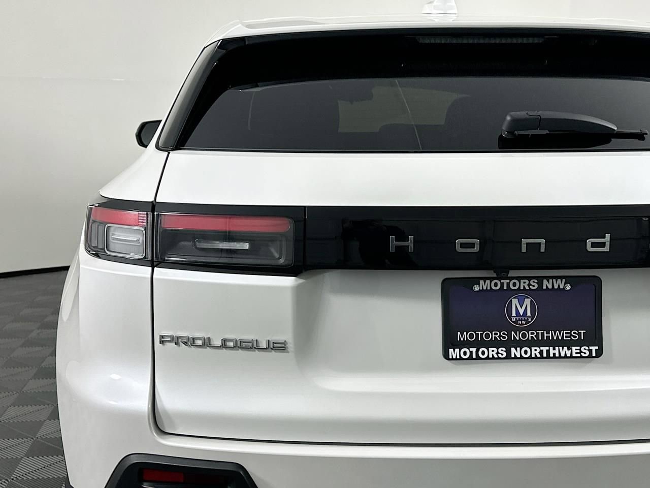 Used 2024 Honda Prologue EX image 22